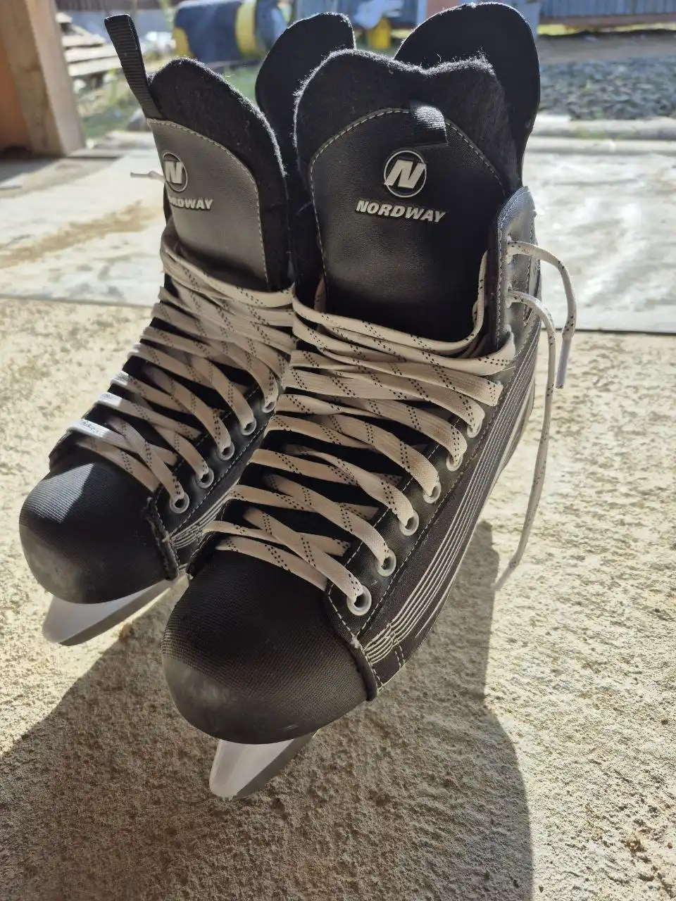 Продам женскую одежду размер 42 - Женская одежда (Одежда) в Южно-Сахалинск