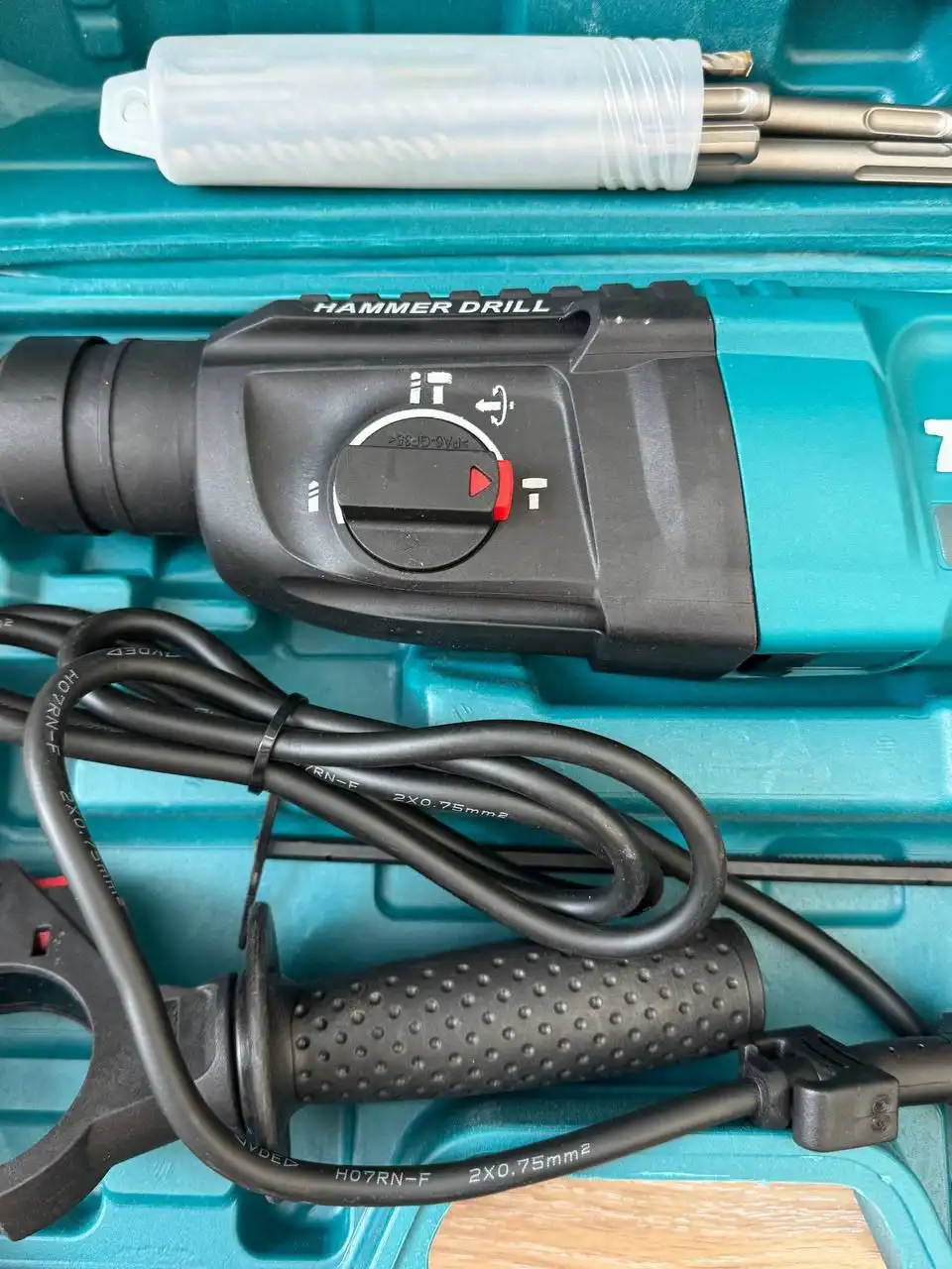 Перфоратор Макита с функцией удара - Строительное оборудование (Готовый бизнес и оборудование) в Южно-Сахалинск