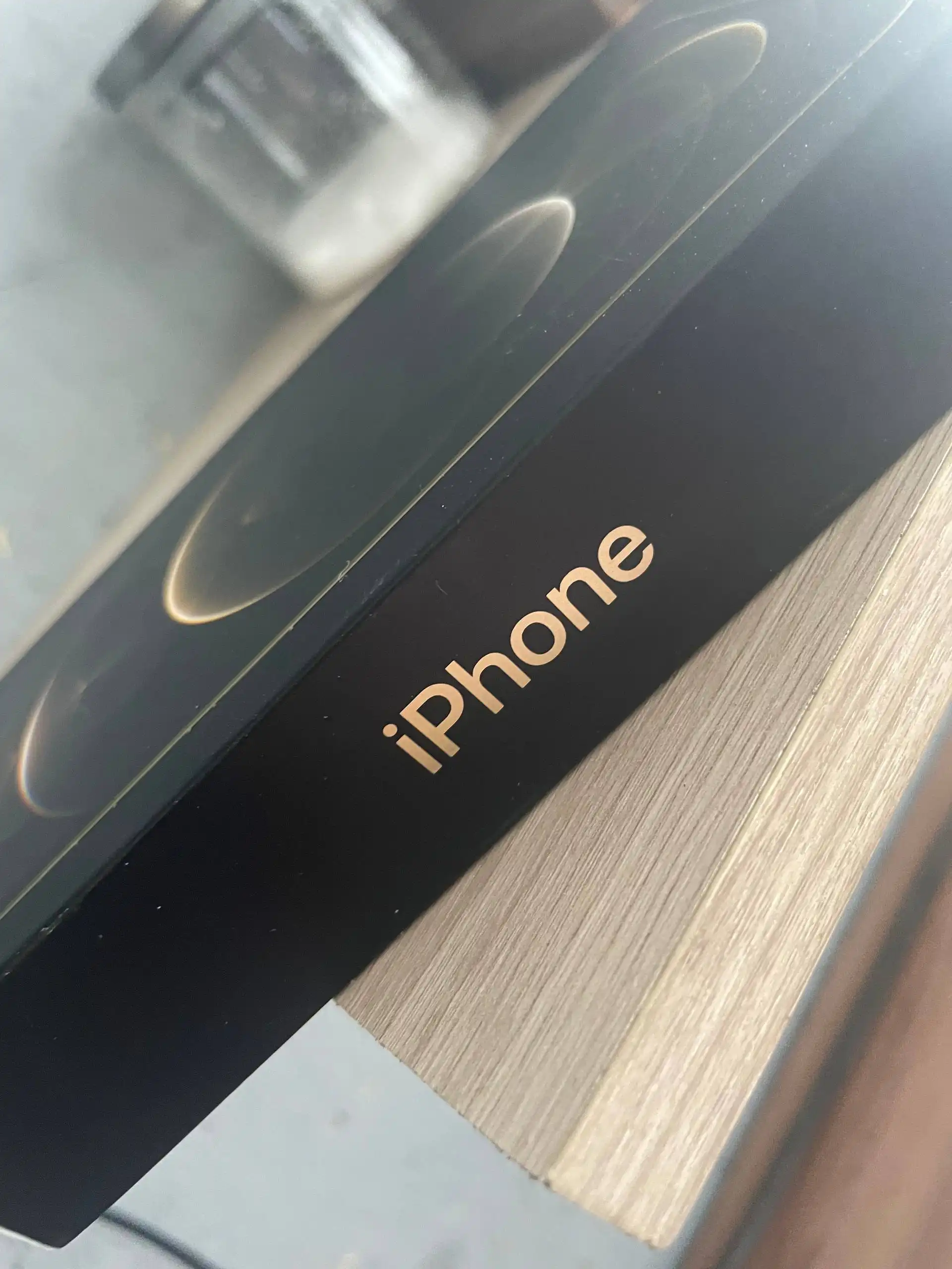 Продам iPhone 12 Pro 512 ГБ золотой - Смартфоны (Электроника) в Южно-Сахалинск