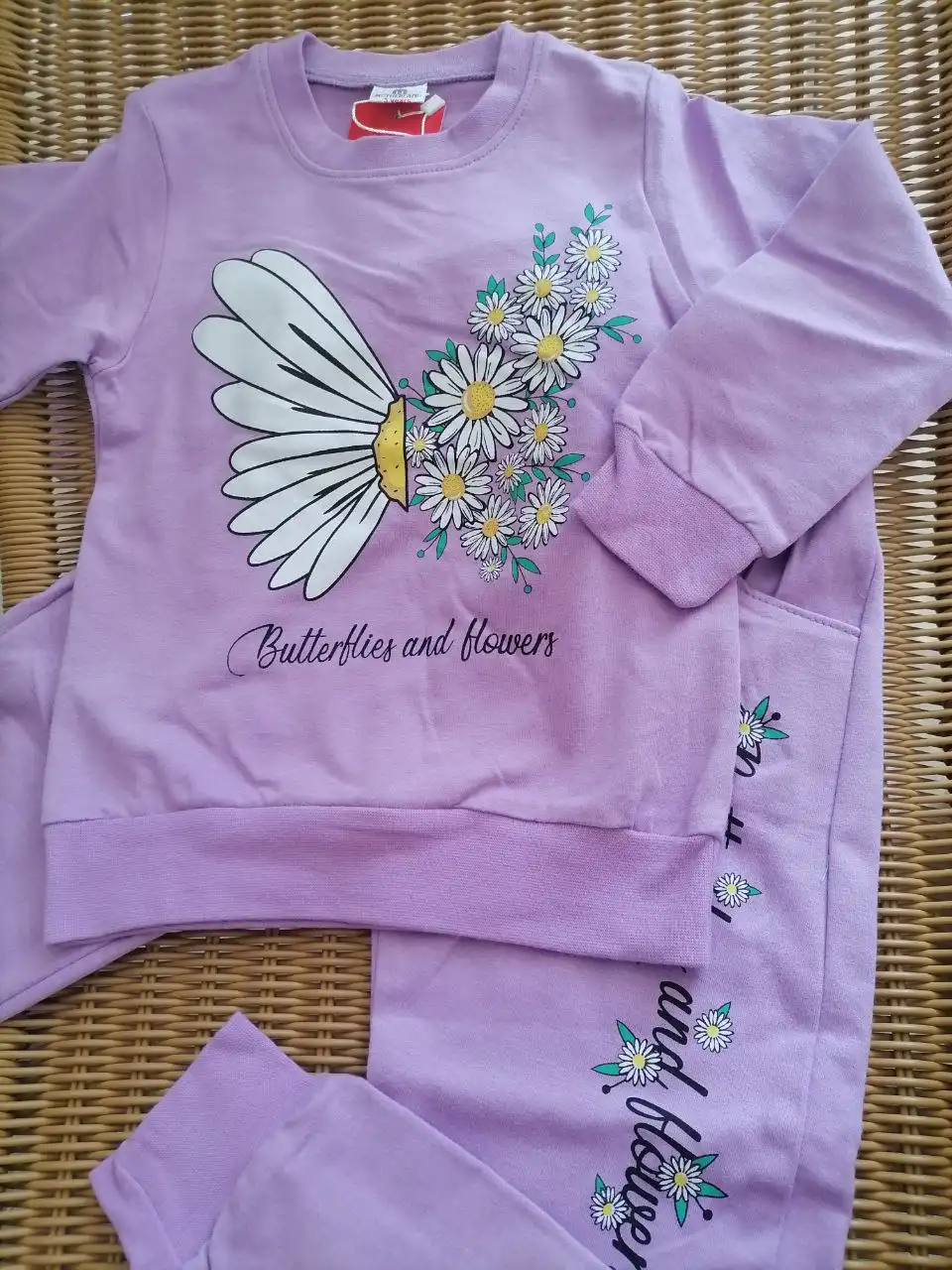 Костюмы для девочек разных размеров - Детская одежда (Одежда) в Корсаков