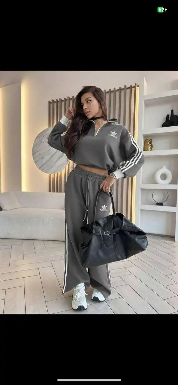 Костюм S,M - Одежда в Южно-Сахалинск