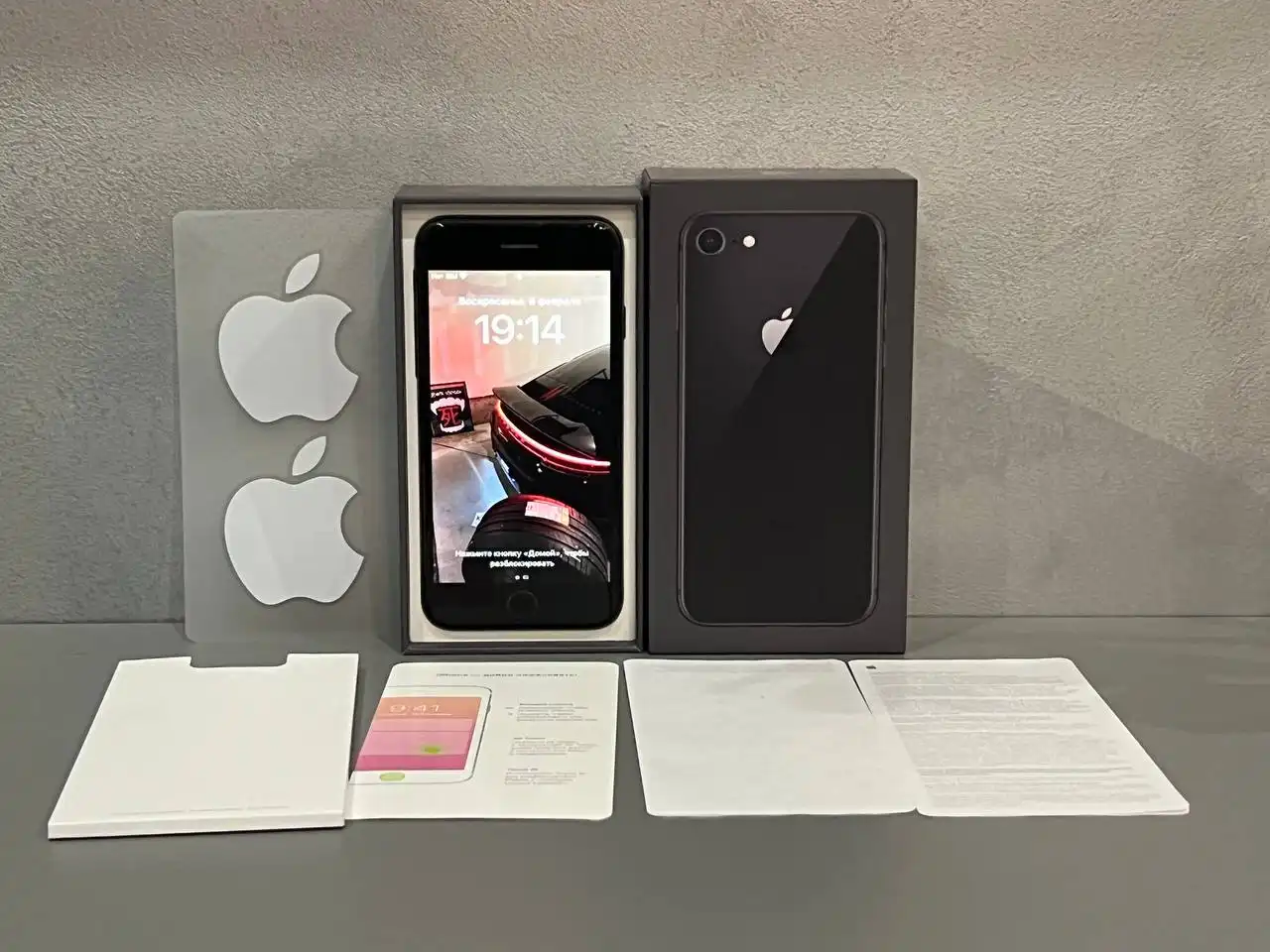 iPhone 8 64gb в идеальном состоянии - Смартфоны (Электроника) в Южно-Сахалинск