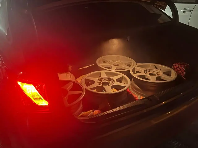 R14 диски не гнутые, не варенные - Диски и шины в Южно-Сахалинск