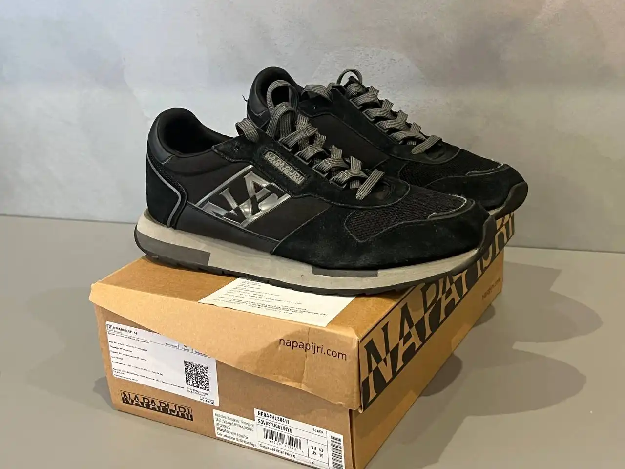 Продажа кроссовок Nike - Одежда (Барахолка) в Южно-Сахалинск