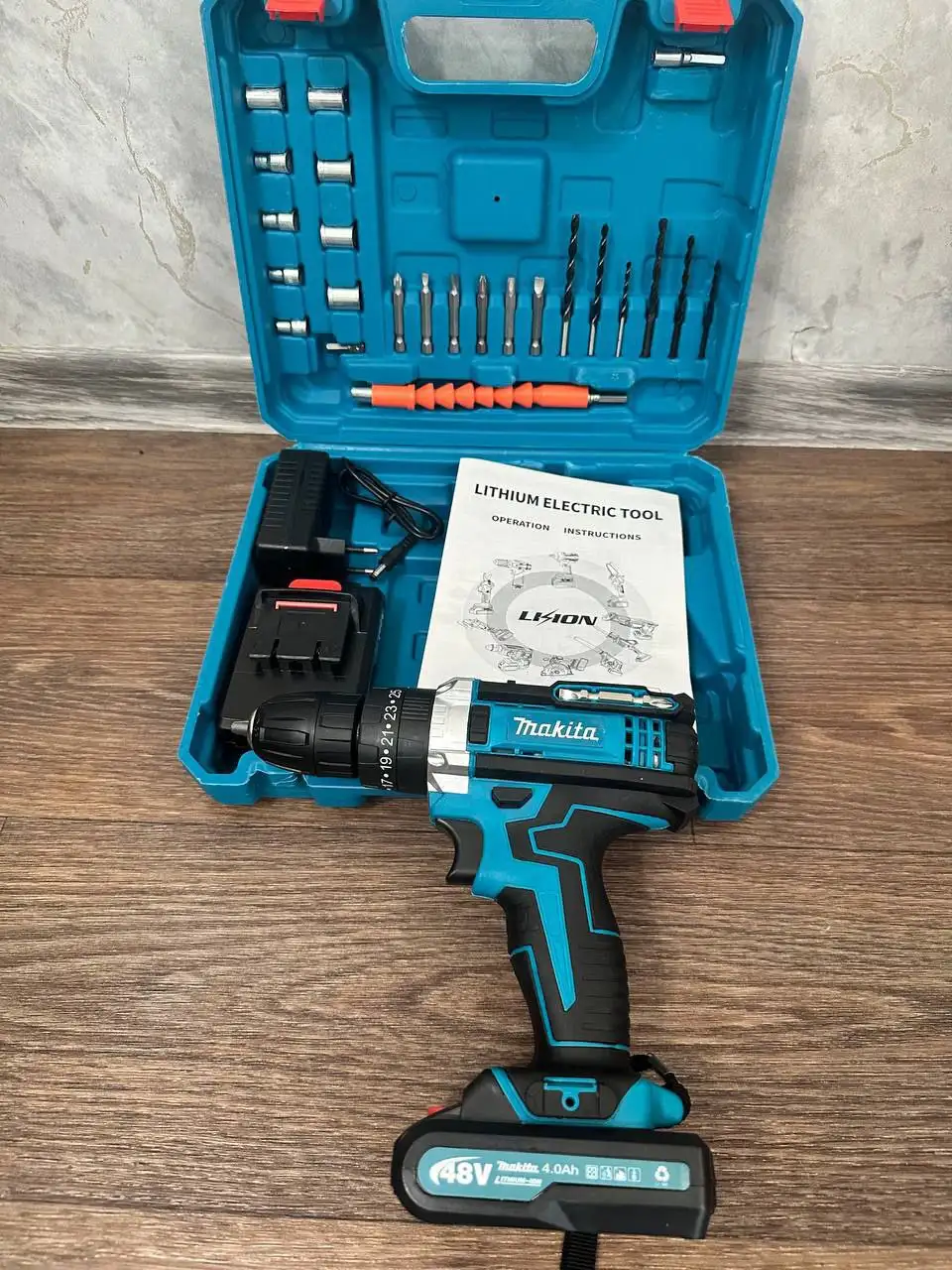 Шуруповёрт Макита - Инструменты (Электроника) в Южно-Сахалинск