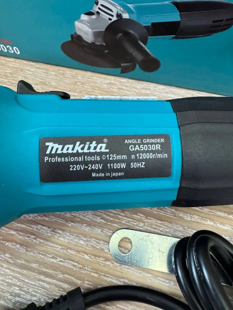 Болгарка Макита полный комплект - Барахолка в Южно-Сахалинск