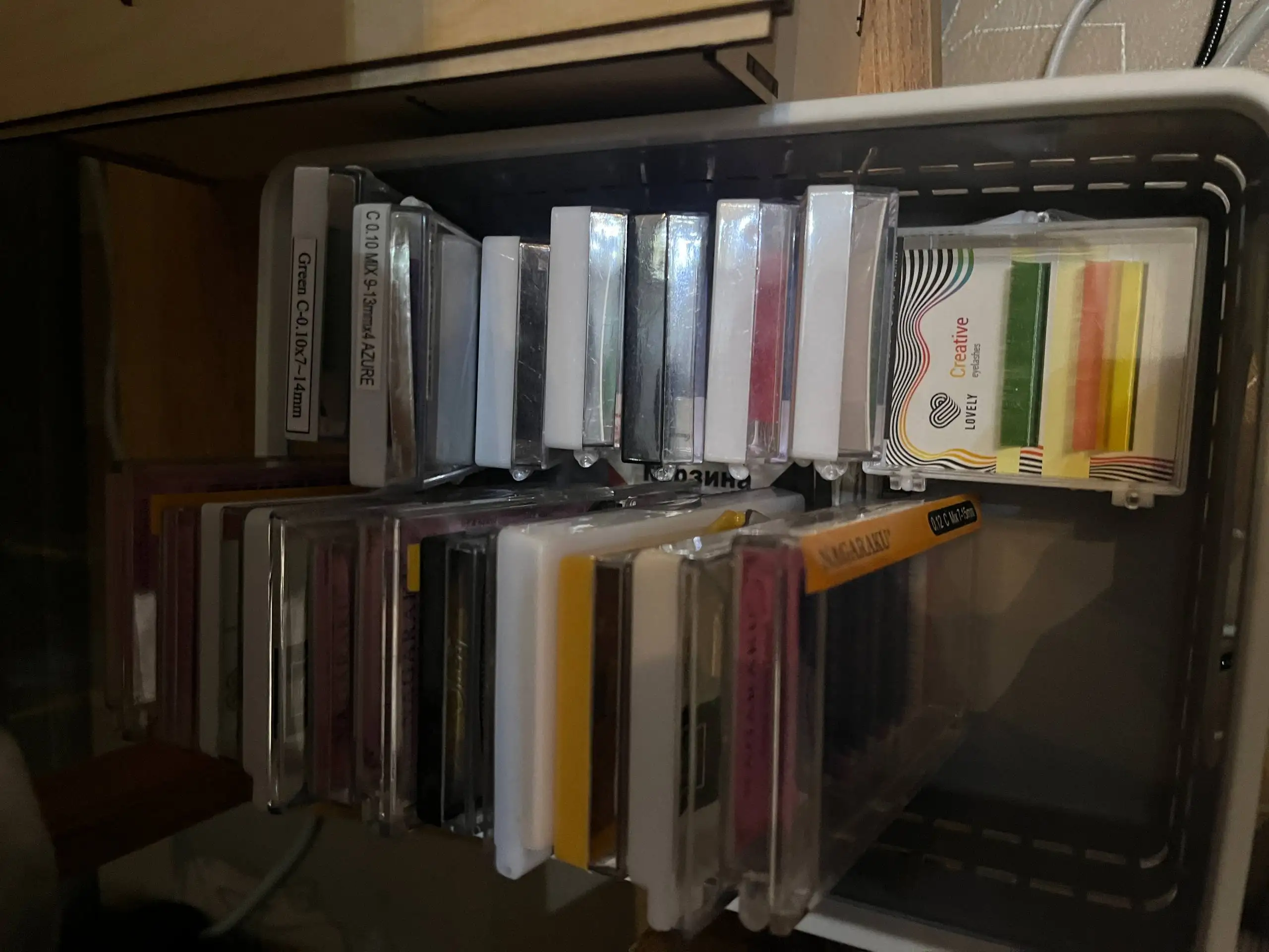 Продам материалы для наращивания ресниц - Красота и здоровье (Барахолка) в Южно-Сахалинск