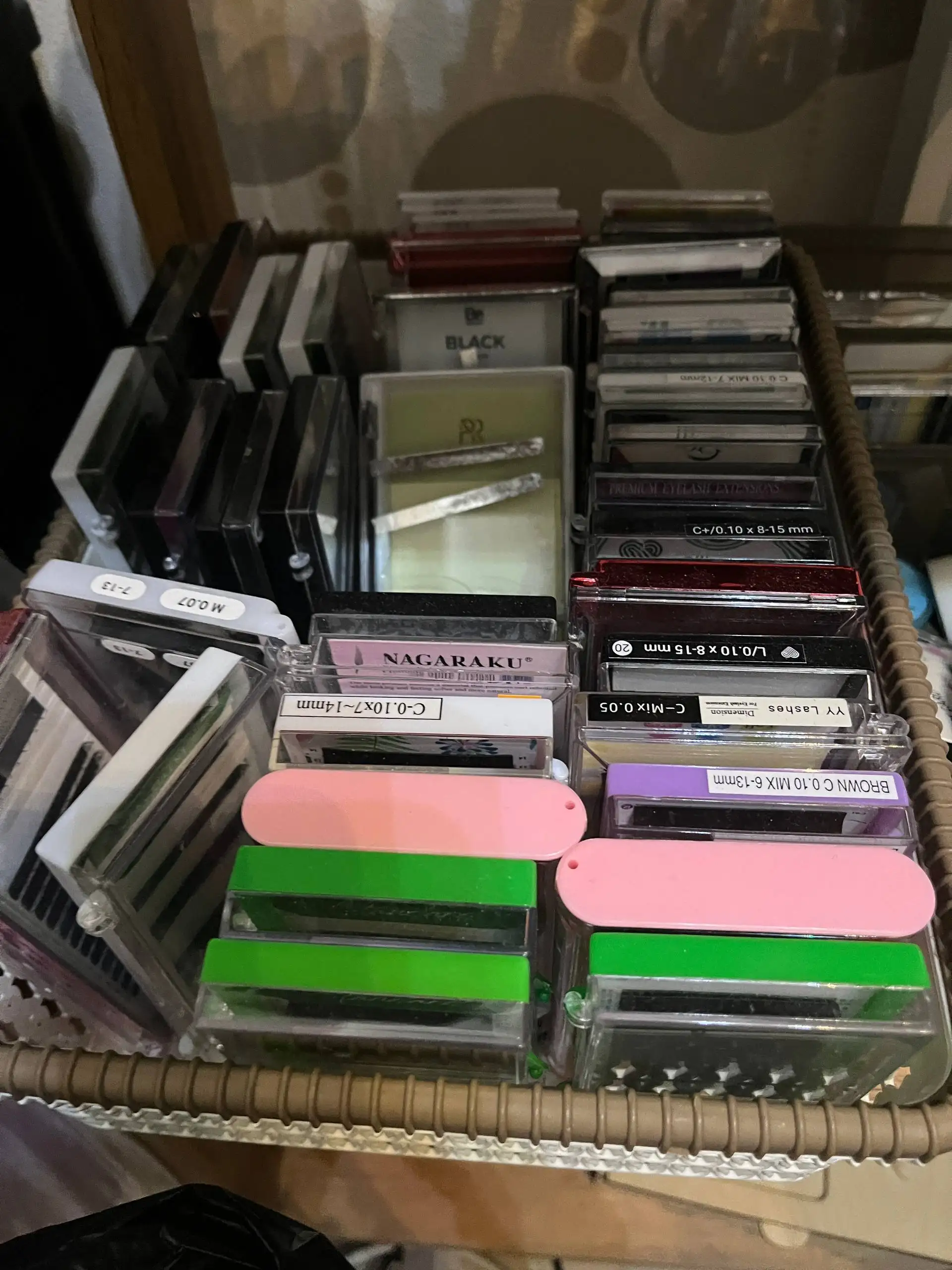 Продам материалы для наращивания ресниц - Красота и здоровье (Барахолка) в Южно-Сахалинск