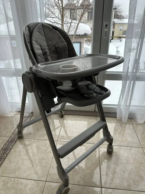 Детский стульчик-шезлонг для кормления - Товары для детей в Южно-Сахалинск