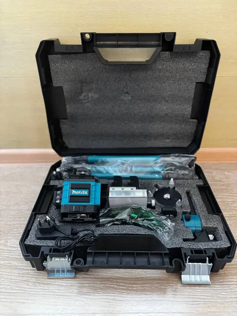 Лазерный уровень Макита со штативом - Барахолка в Южно-Сахалинск