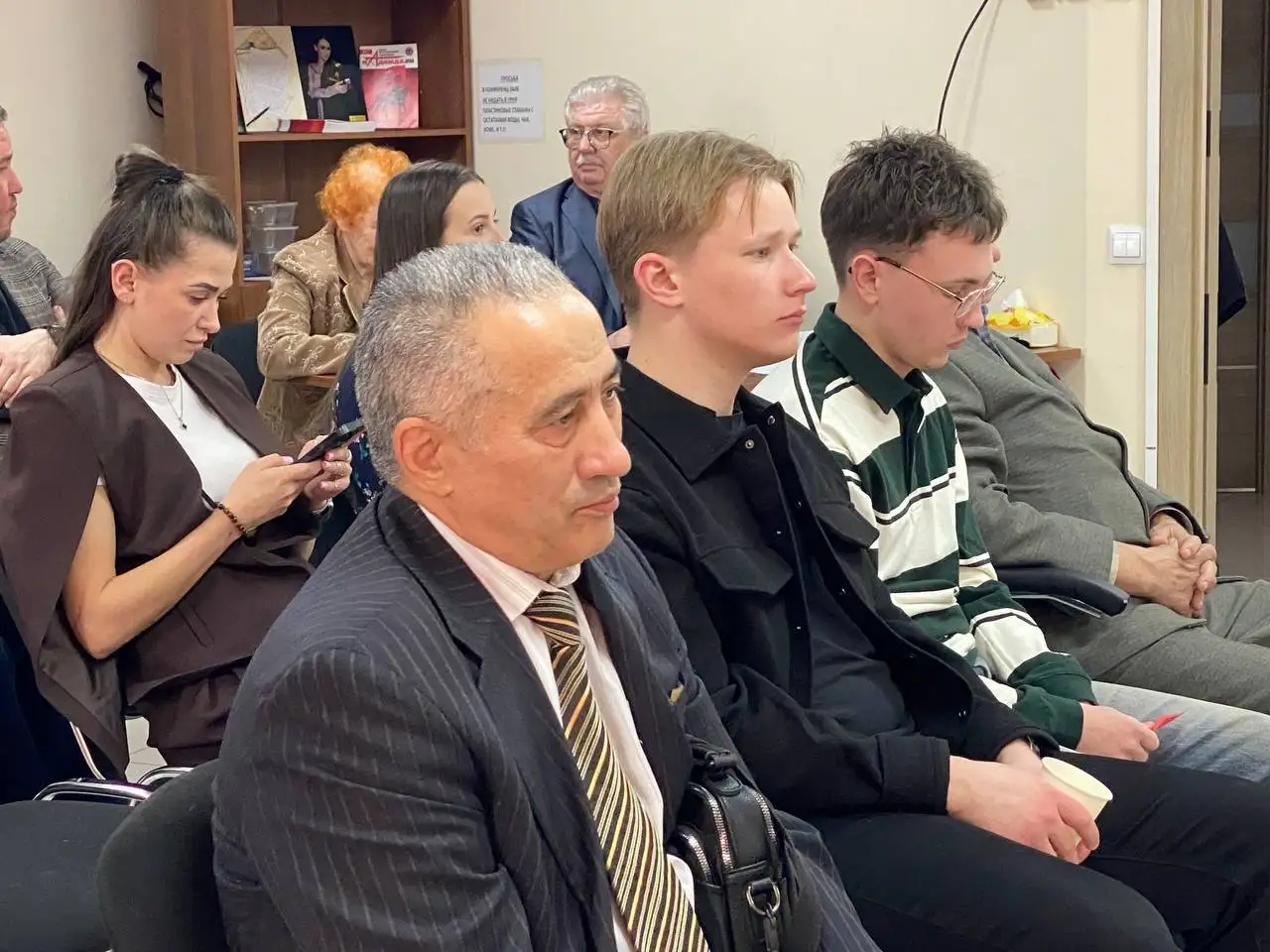 Пленум Южно-Сахалинского горкома КПРФ - Барахолка в Южно-Сахалинск