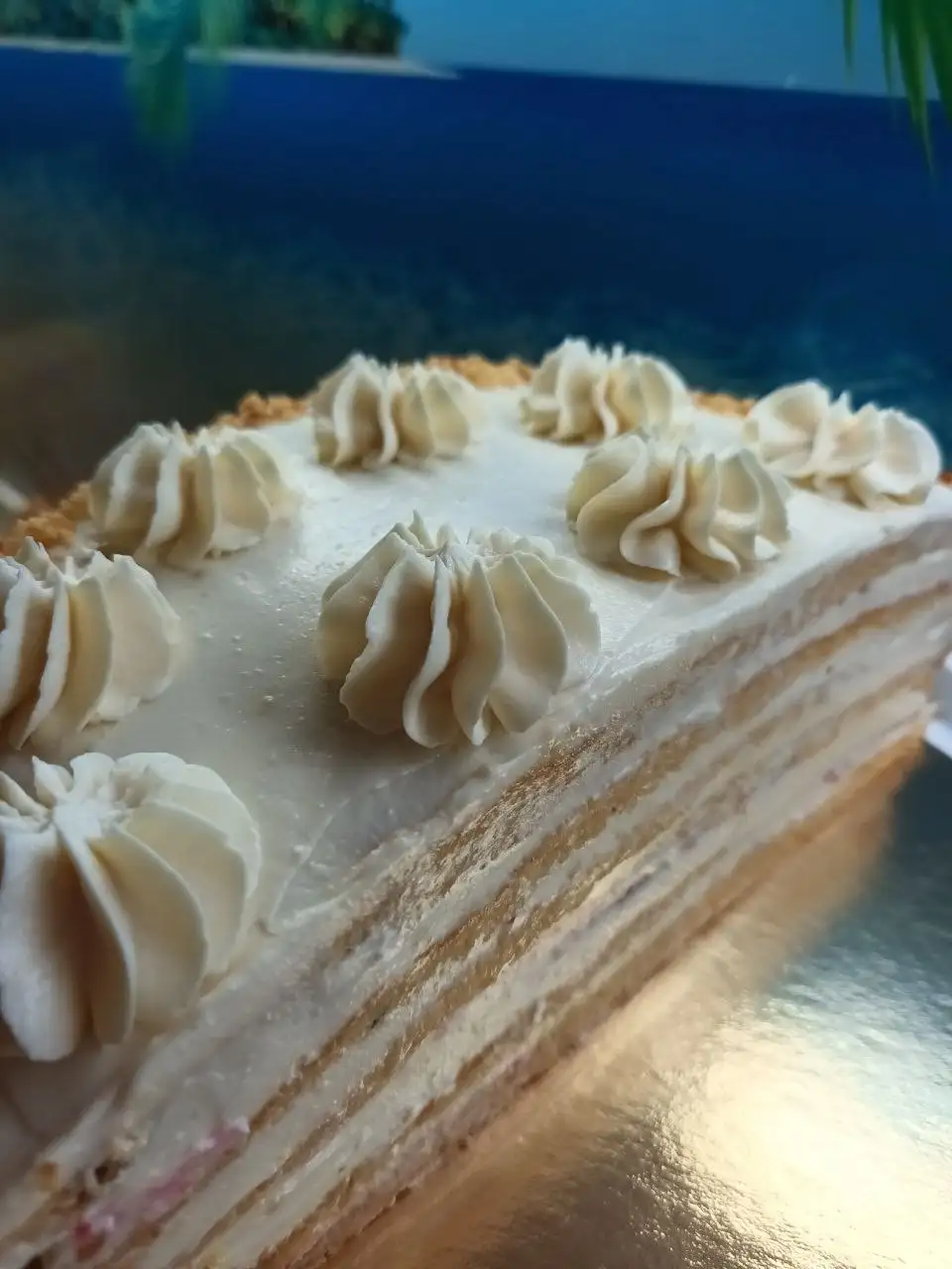 Карамельная девочка с вишней - половинка 870 г - Барахолка в Южно-Сахалинск