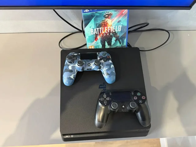 PlayStation 4 Slim 1 ТБ в отличном состоянии - частное объявление в Южно-Сахалинск