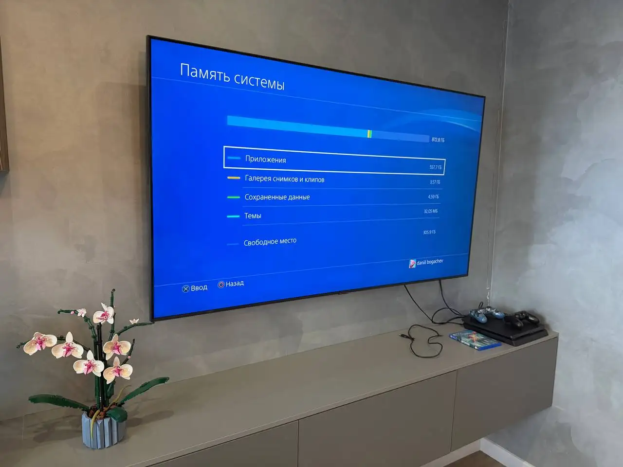 PlayStation 4 Slim 1 ТБ в отличном состоянии - Игровые консоли (Электроника) в Южно-Сахалинск