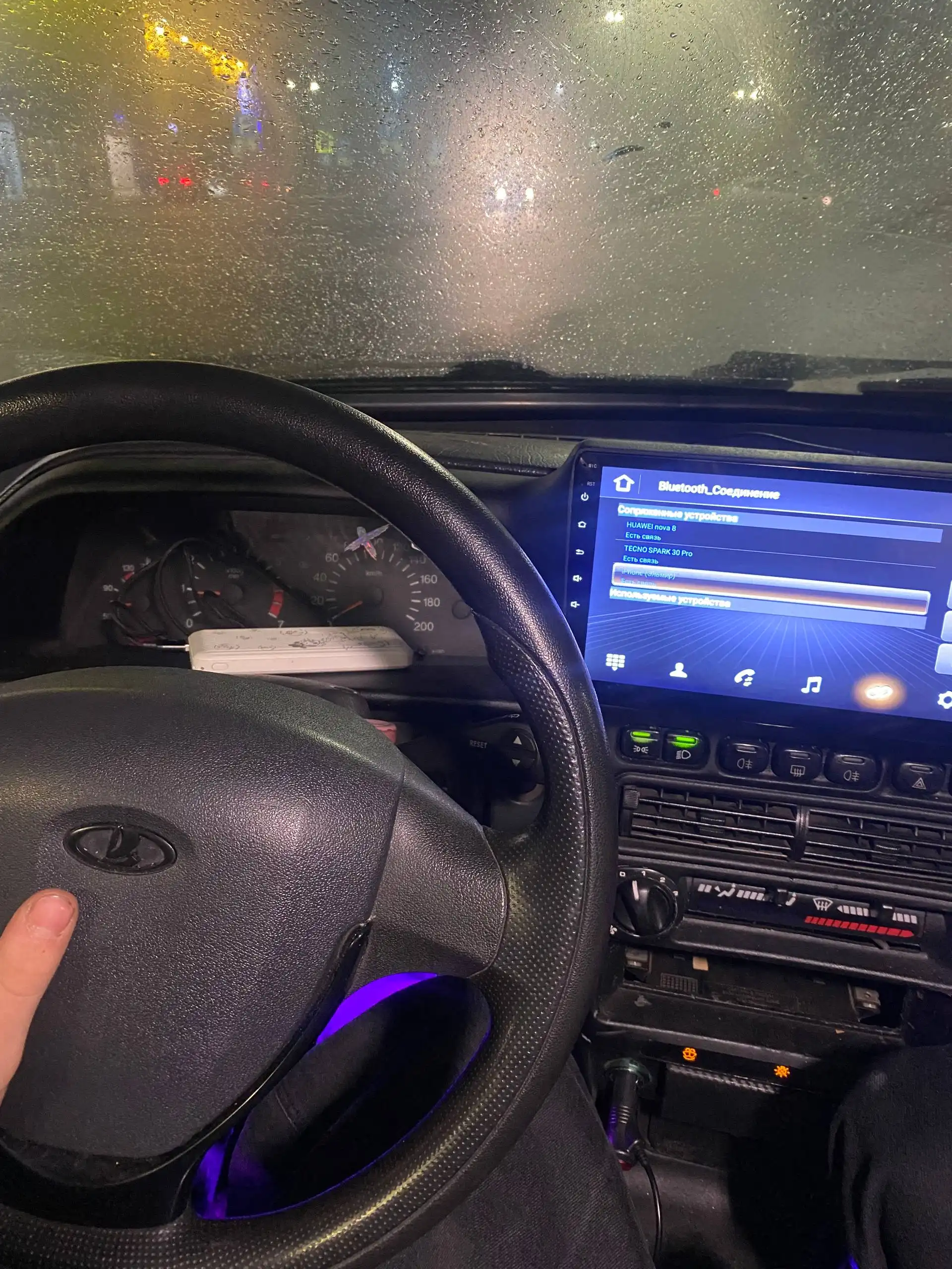 Продажа автомобиля ВАЗ 2114 2007 года