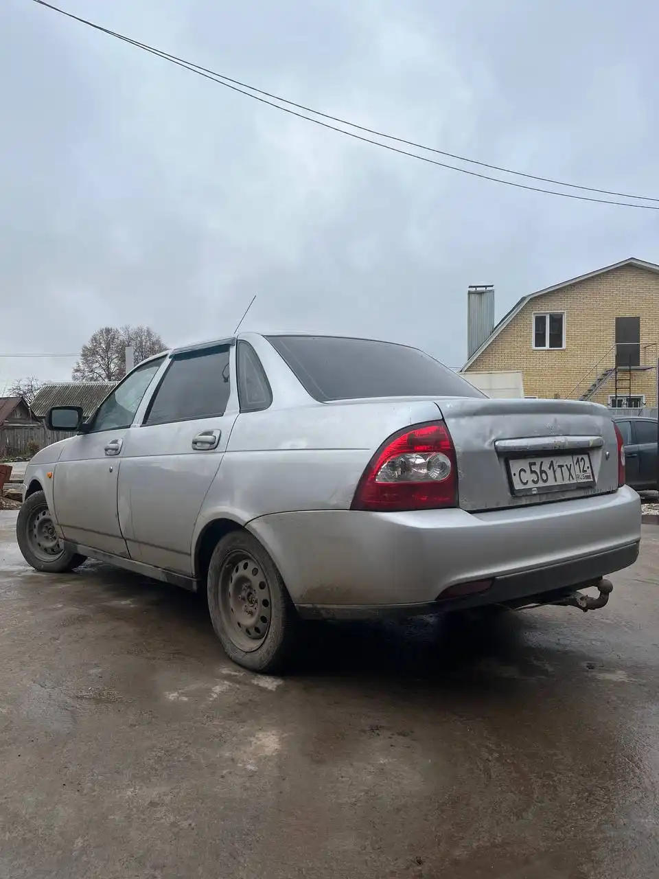 Продажа автомобиля Lada Priora 2012 года выпуска