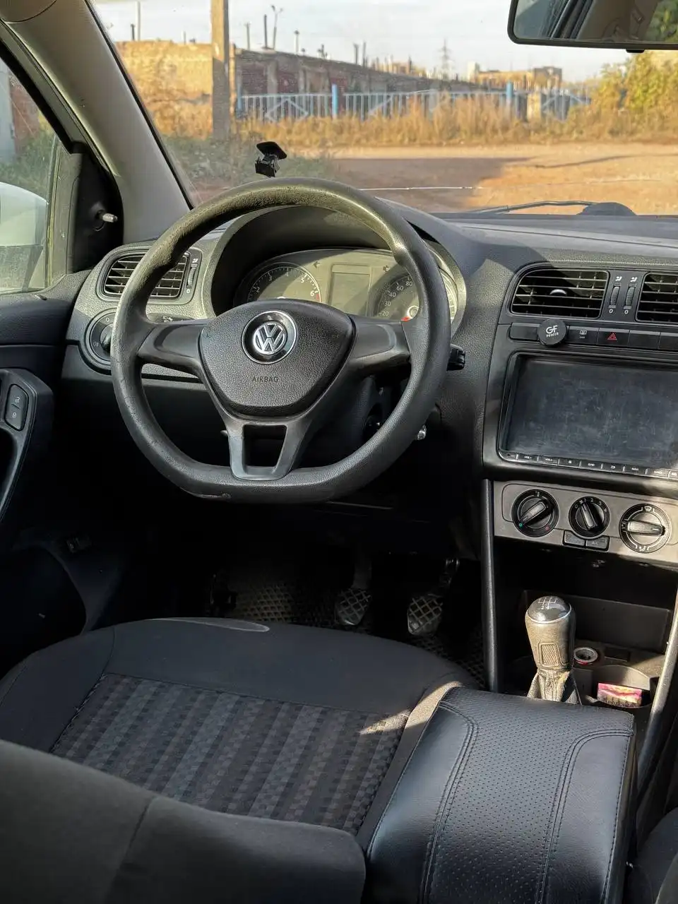 Продажа Volkswagen Polo 2016 года в хорошем состоянии