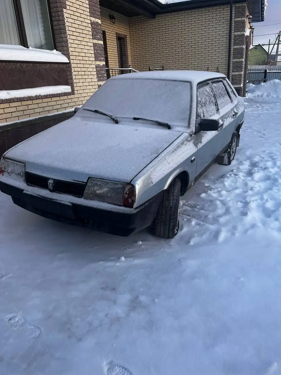 Продажа ВАЗ 21099 инжектор в хорошем состоянии