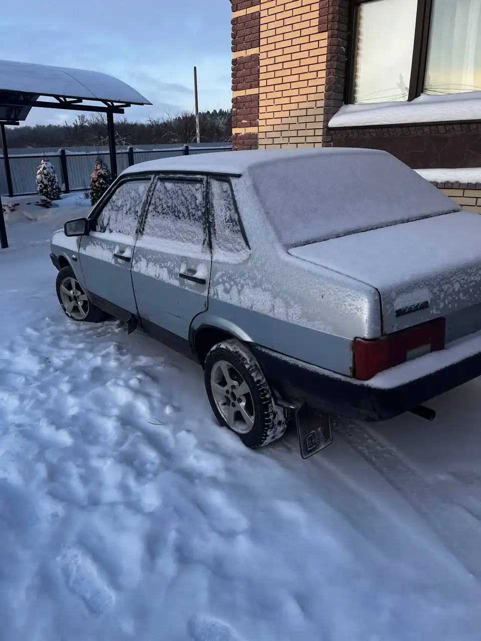 Продажа ВАЗ 21099 инжектор в хорошем состоянии