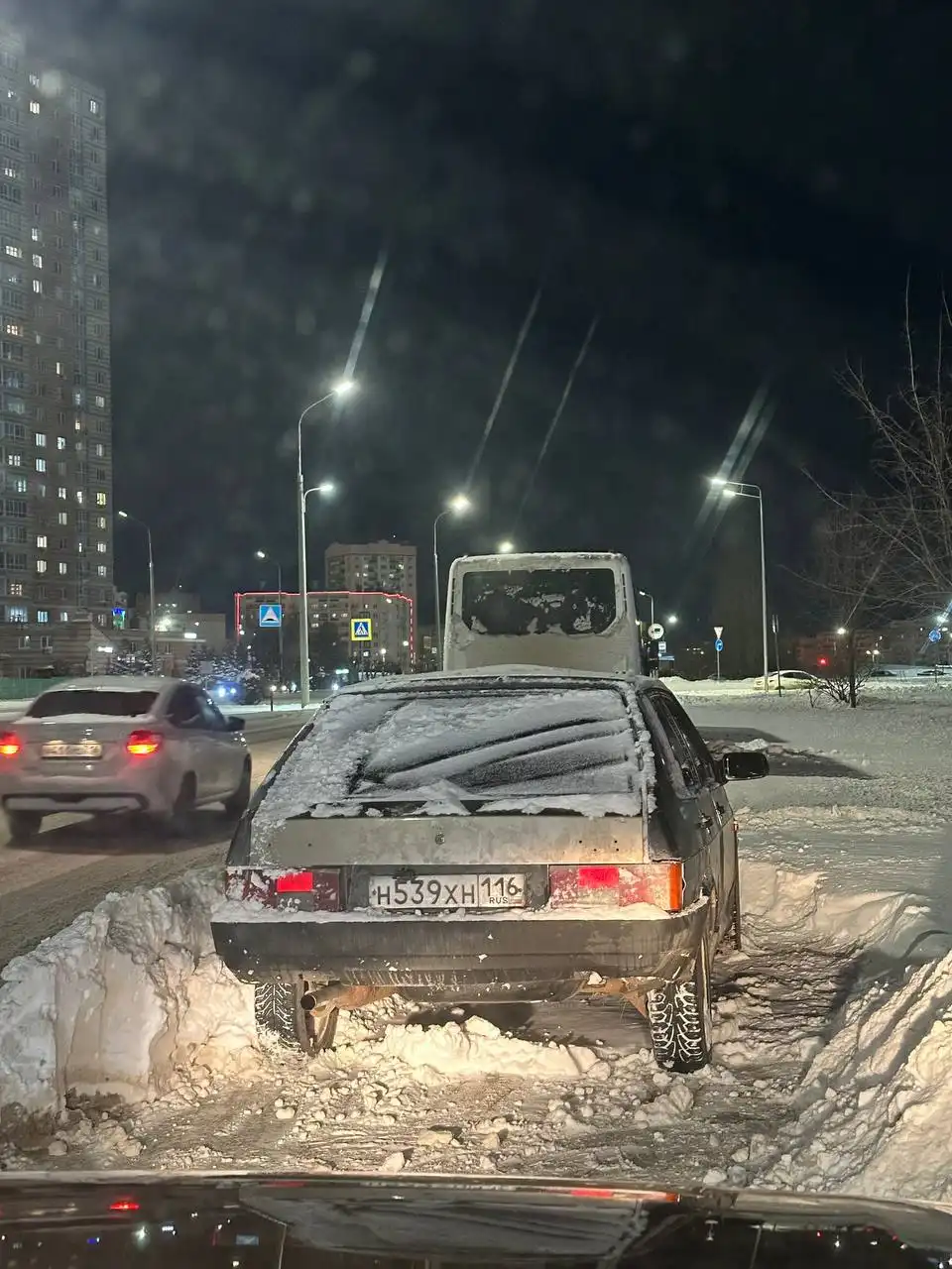 Продажа автомобиля ВАЗ 2109 2001 года