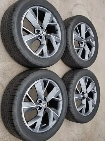 Колеса Skoda Kodiaq оригинал 235/50 R19 зимние шипованные Nokian - частное объявление в Неизвестно