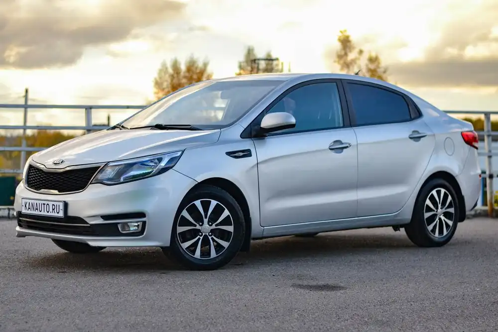 Продажа Kia Rio 2016 года