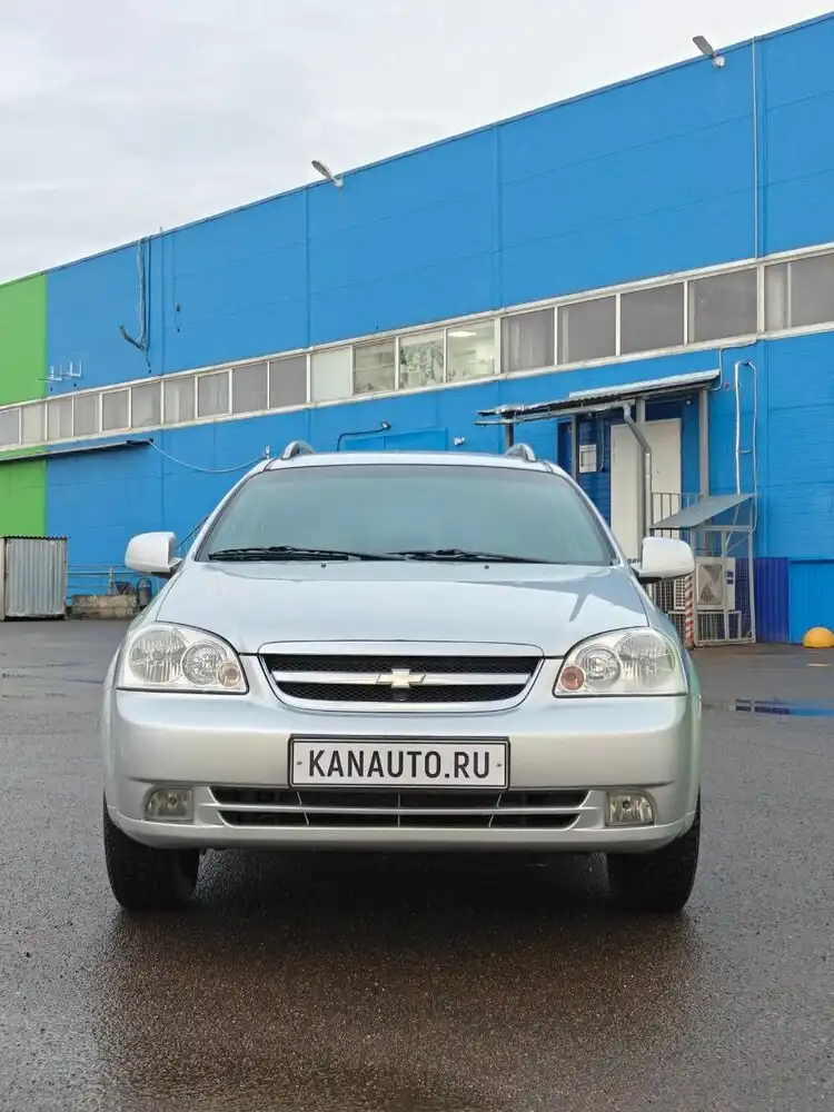 Chevrolet Lacetti универсал 2010 года