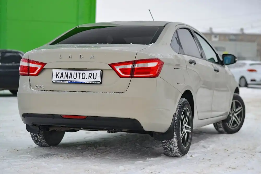 Lada Vesta 2019 года
