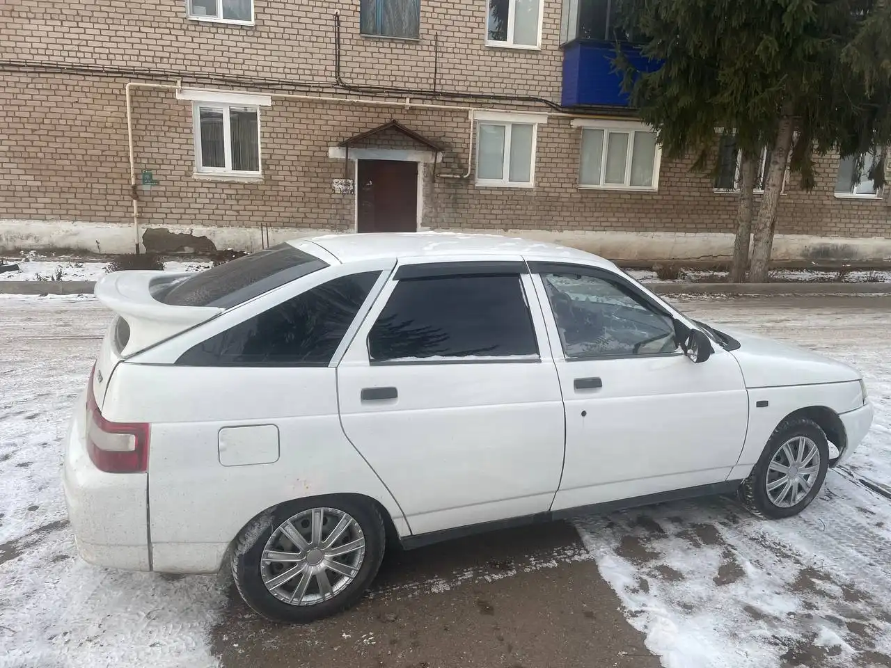 ВАЗ 2112 2001 года выпуска