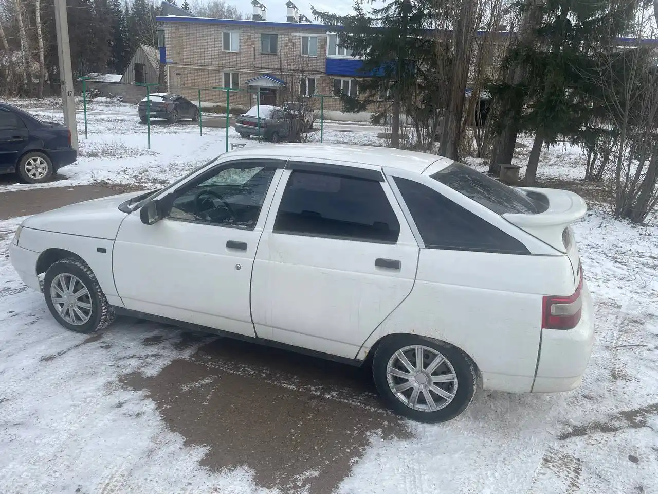 ВАЗ 2112 2001 года выпуска