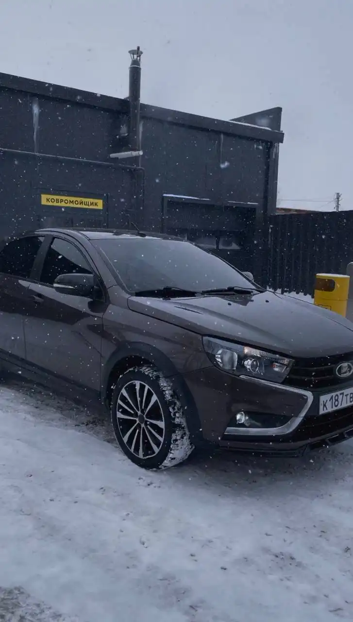 Продам Лада Веста 2018 года с пробегом 149 тыс. км - Легковые автомобили (Авто) в Неизвестно