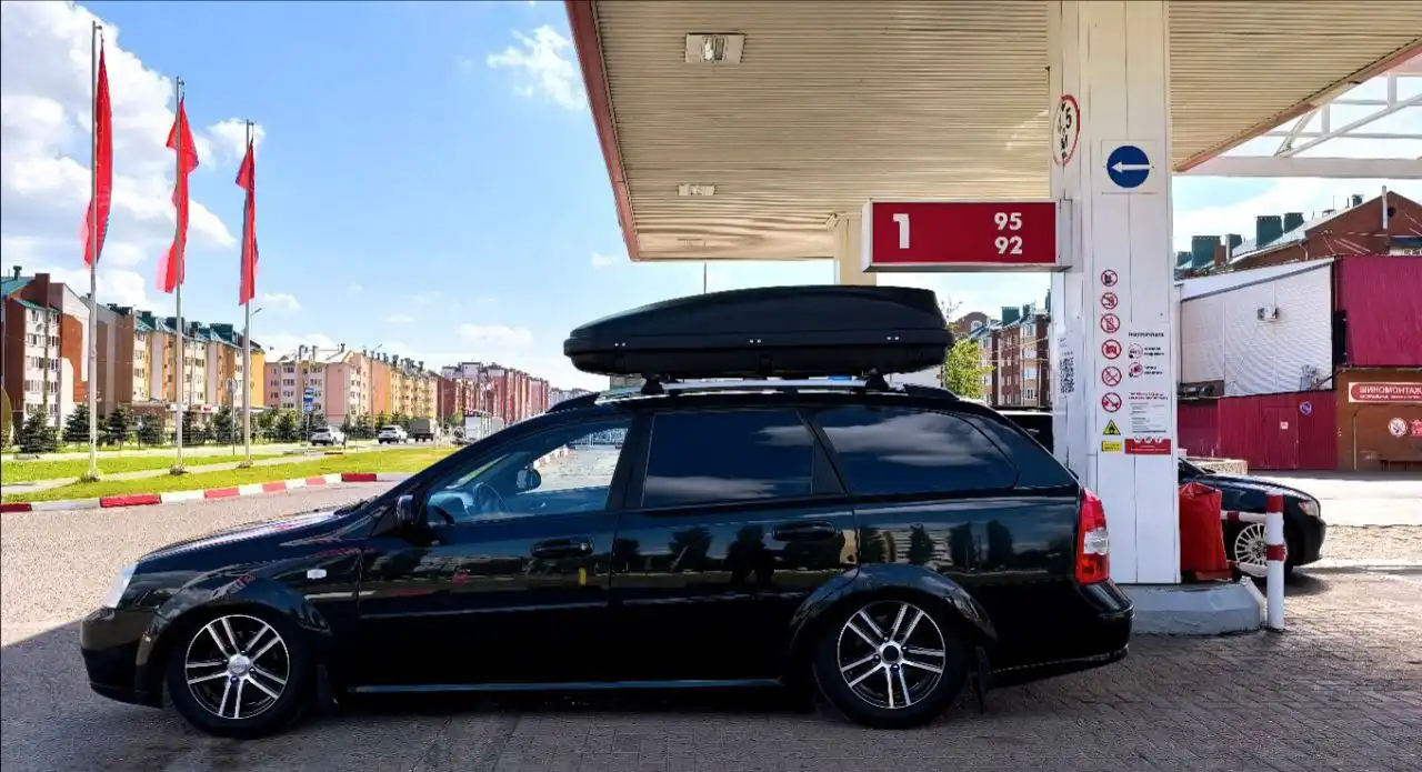 Chevrolet Lacetti 1.6 МТ 2009 года - Авто в Неизвестно