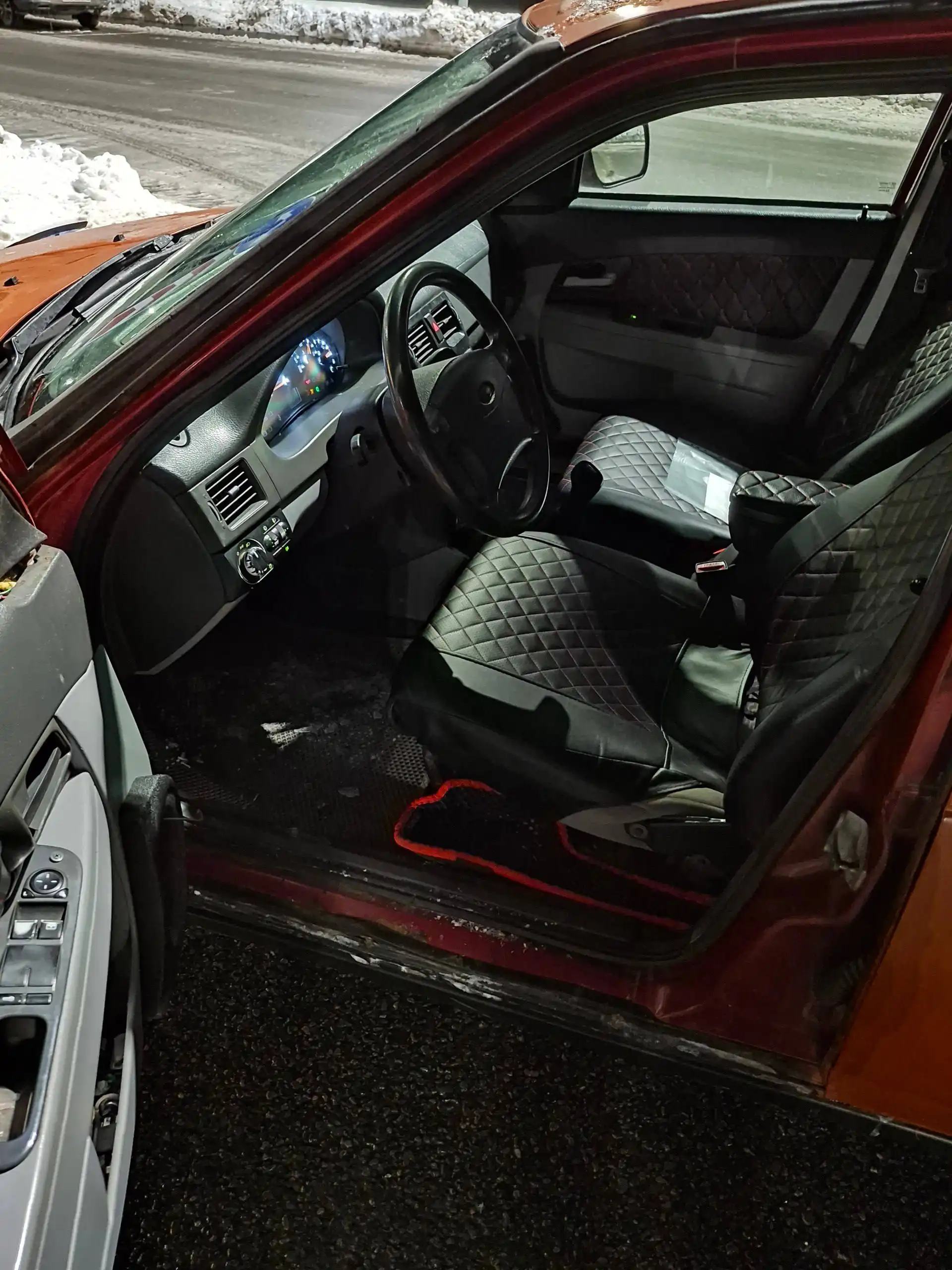 Продажа автомобиля Лада Приора 2007 года