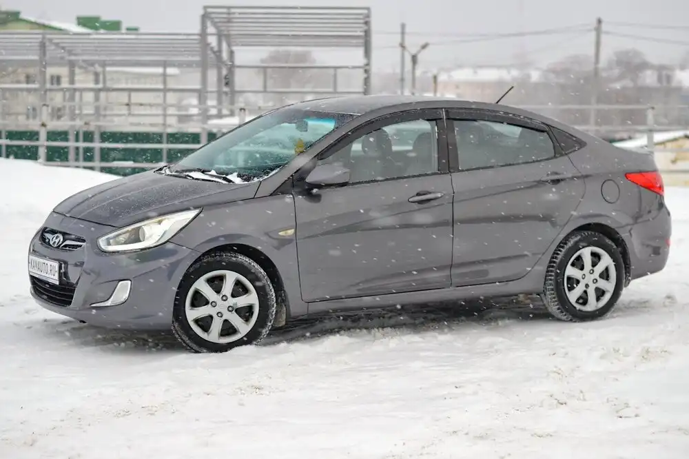 Hyundai Solaris 2013 года - Авто в Канаш