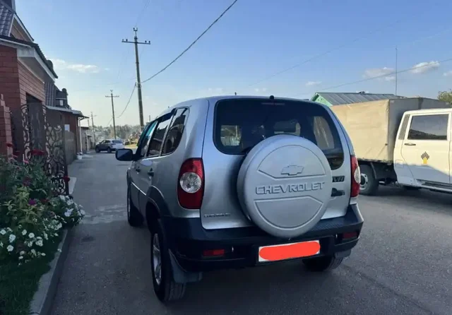 Chevrolet NIVA 2010 года - Легковые автомобили в Октябрьский/Туймазы