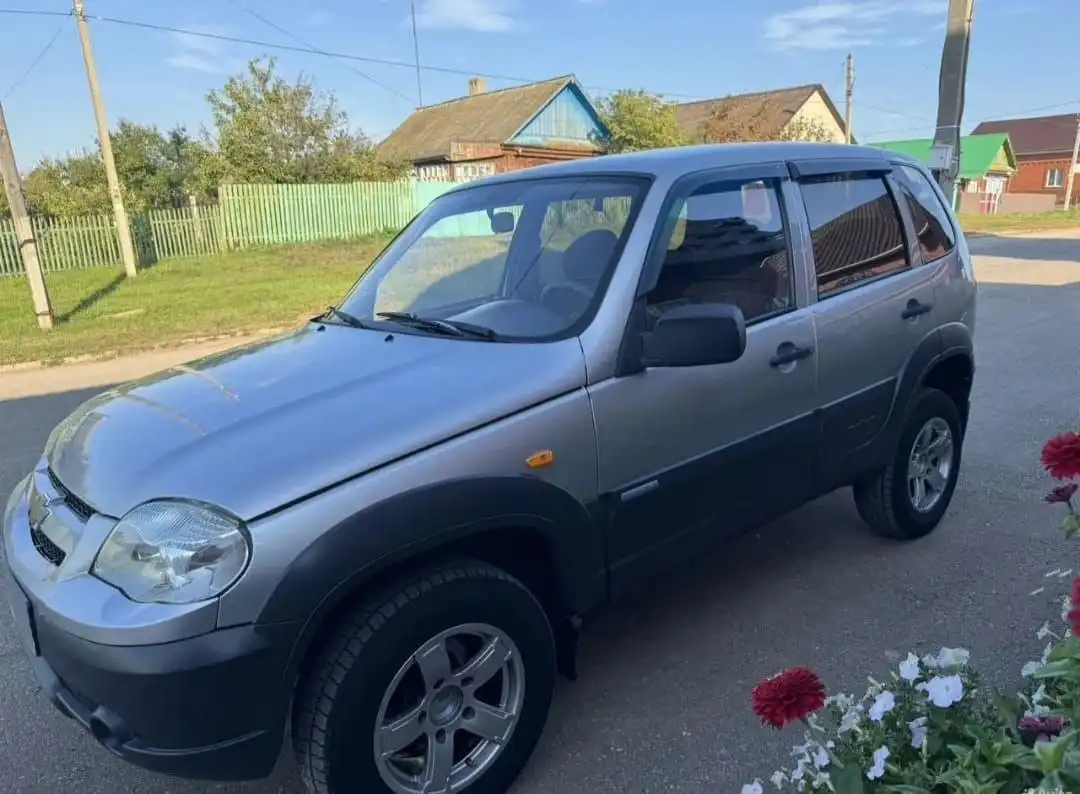 Chevrolet NIVA 2010 года - Легковые автомобили (Авто) в Октябрьский/Туймазы