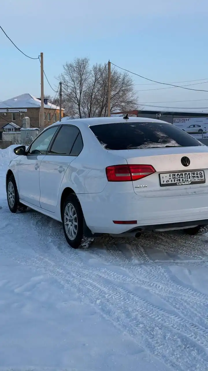 Volkswagen Jetta 6 2015 года - Легковые автомобили (Авто) в Неизвестно