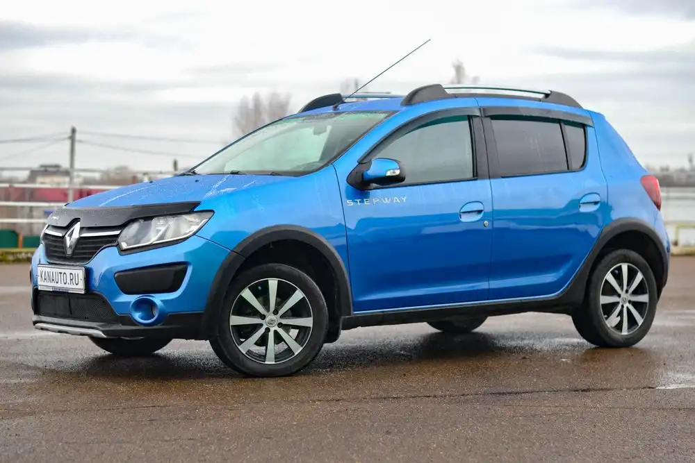 Renault Sandero Stepway 2015 года в Канаше - Авто в Канаш
