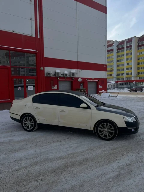 Volkswagen Passat B6 2008 года выпуска - Авто в Неизвестно