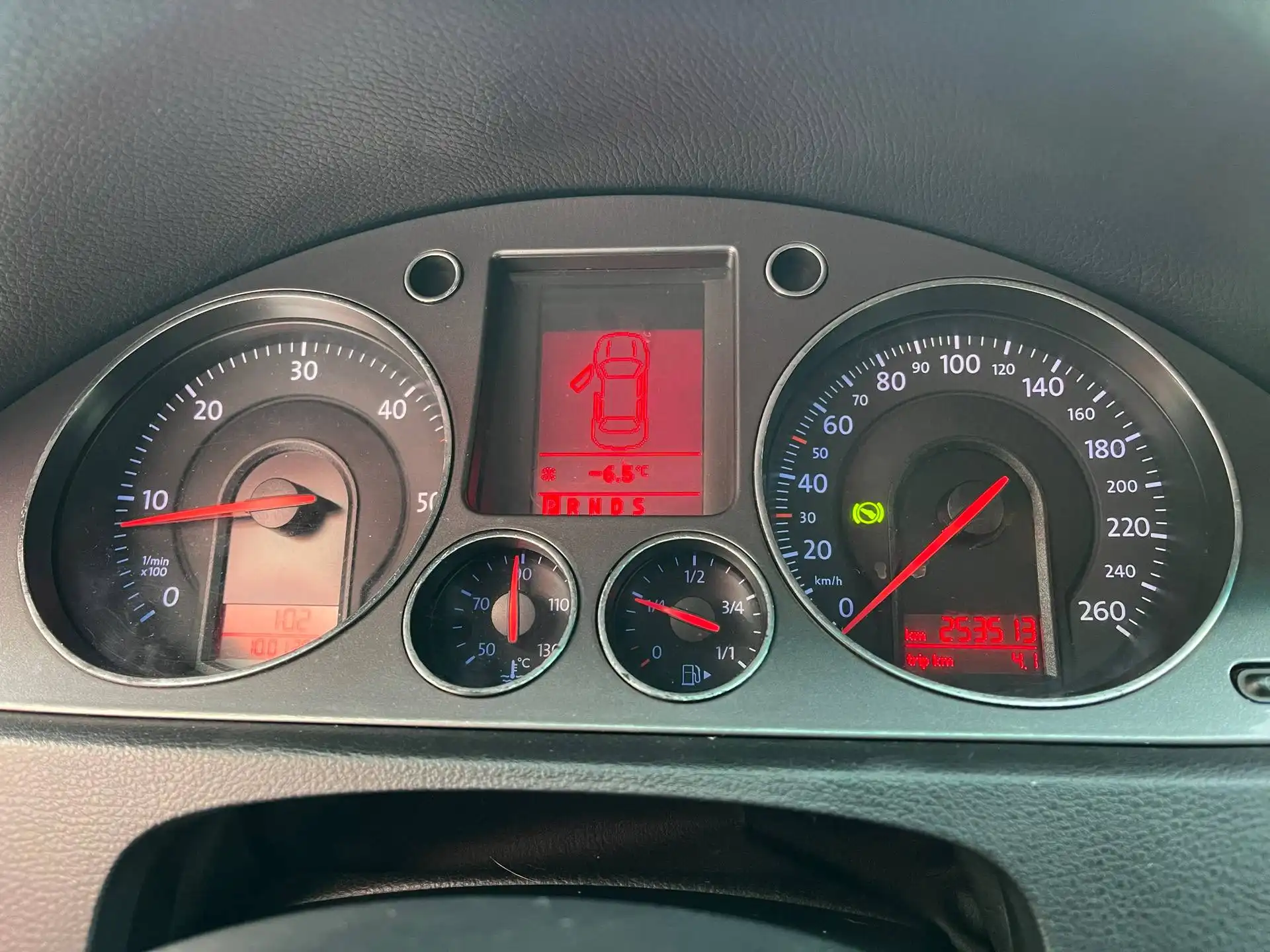 Volkswagen Passat B6 2008 года выпуска - Легковые автомобили (Авто) в Неизвестно