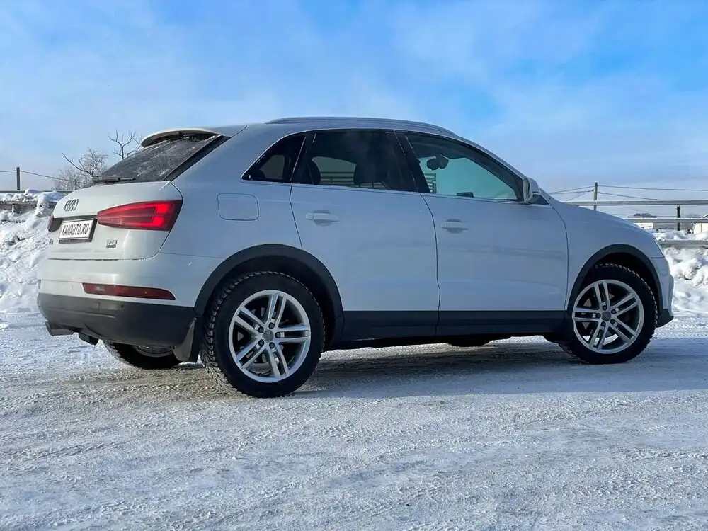 Audi Q3 2015 года, 2.0 TSI, автомат, полный привод - Авто в Канаш