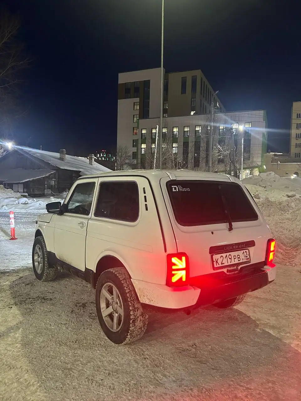 Продажа ВАЗ 2121 (Niva) 4x4 2015 года - Легковые автомобили (Авто) в Неизвестно