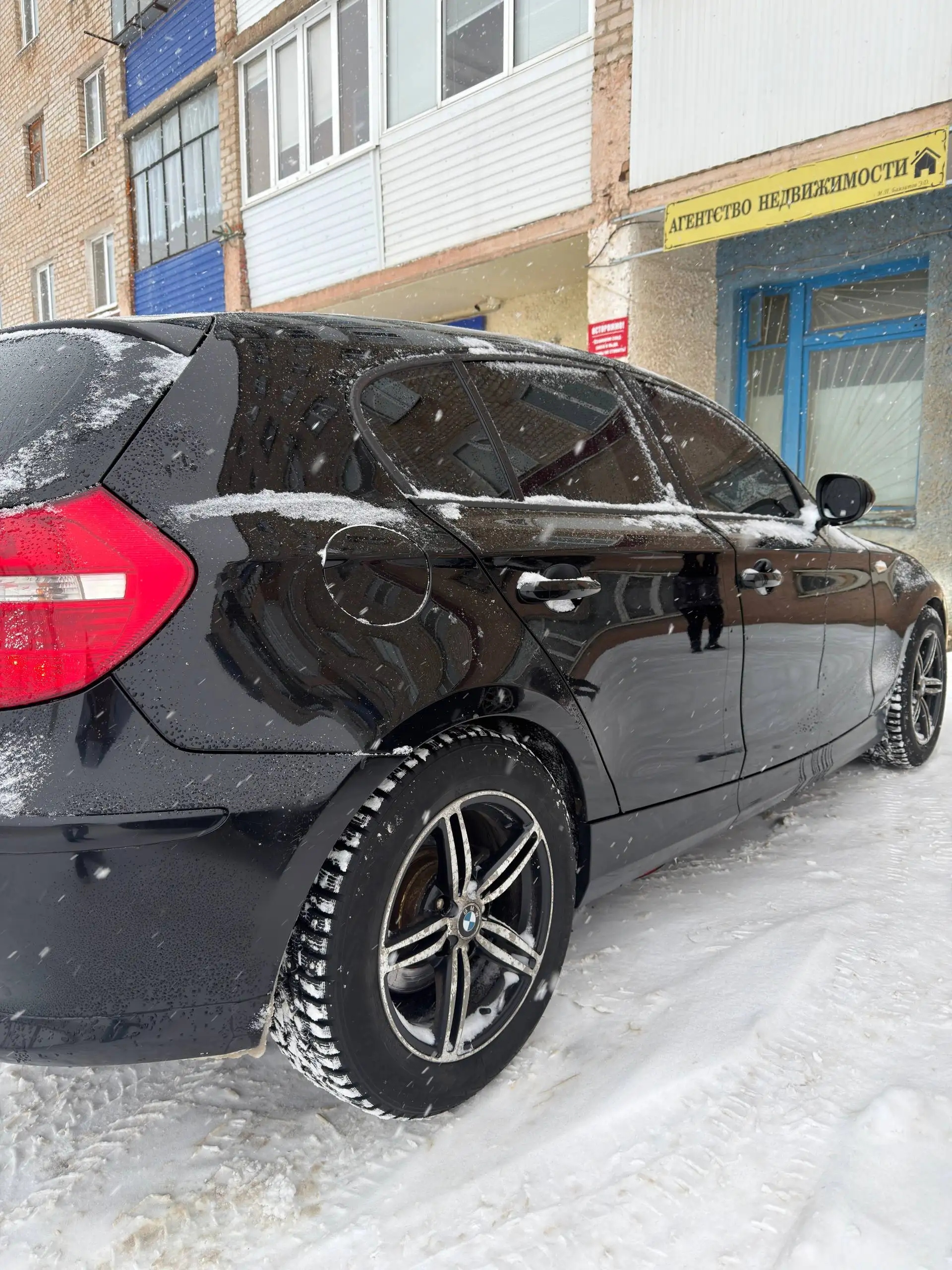 BMW 1 серии E87 2010 года 2.0 л 136 л.с. - Легковые автомобили (Авто) в Неизвестно