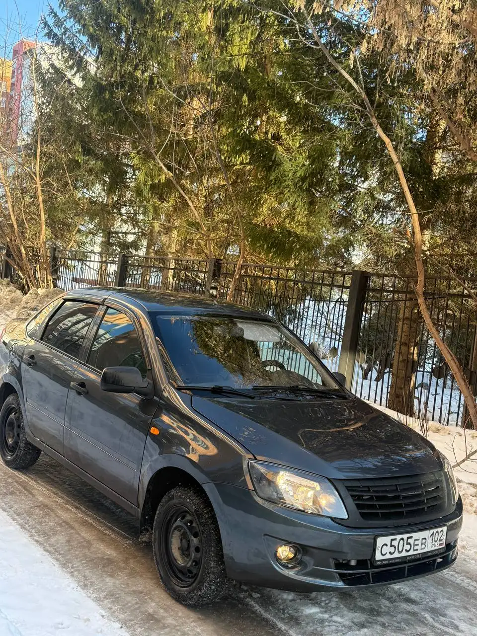 Продажа автомобиля 2014 года с пробегом 160 тыс. км - Авто в Неизвестно