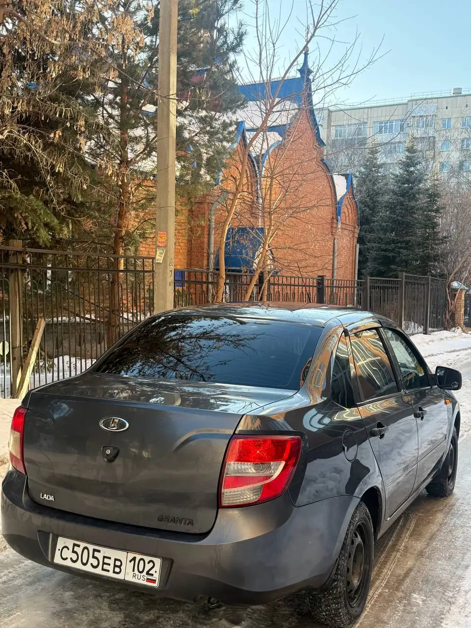 Продажа автомобиля 2014 года с пробегом 160 тыс. км - Авто в Неизвестно