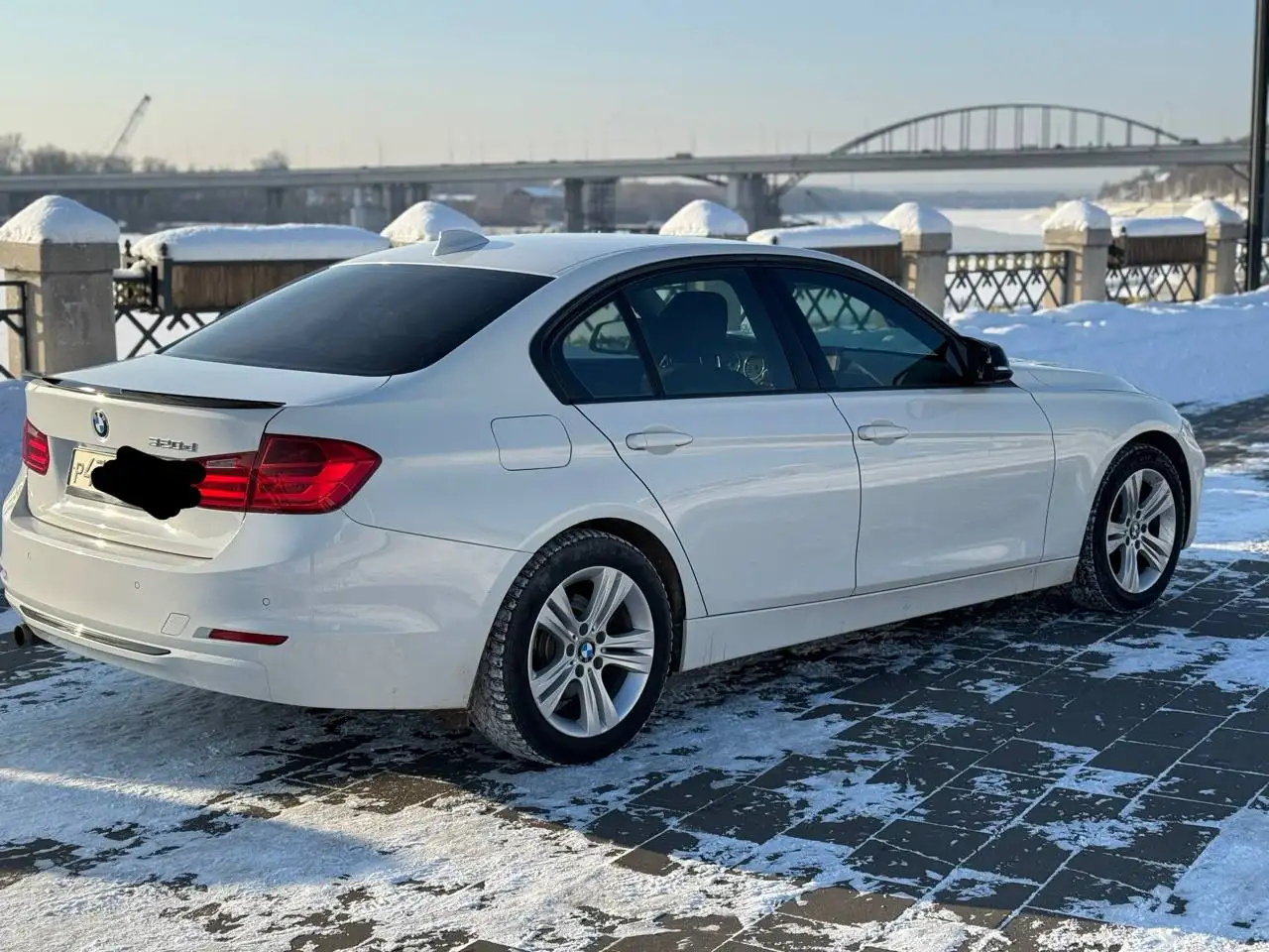 BMW F30 2.0 дизель задний привод - Легковые автомобили (Авто) в Неизвестно