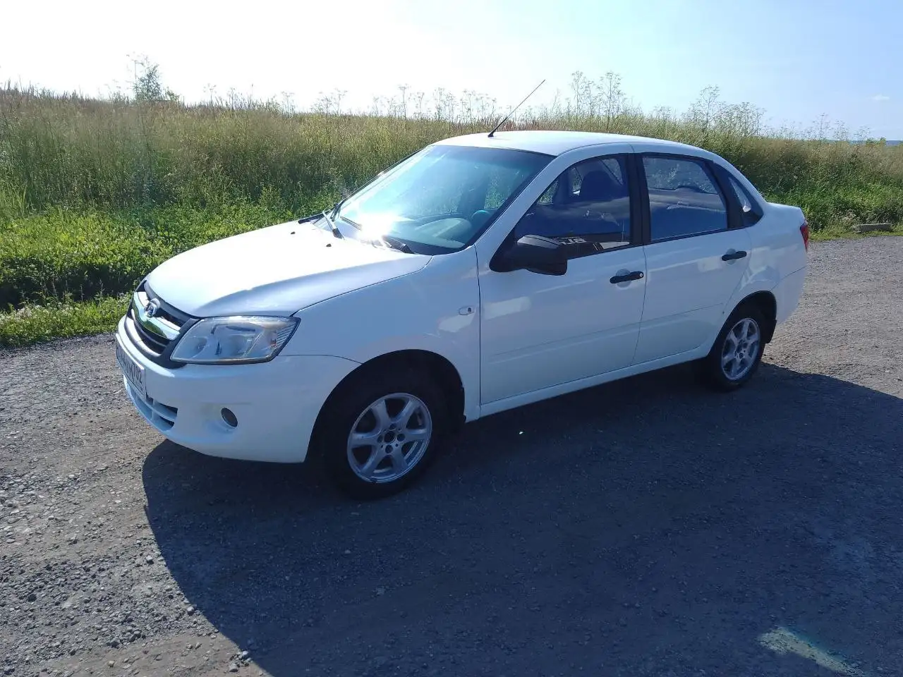 Продам Гранту в отличном состоянии - Легковые автомобили (Авто) в Неизвестно