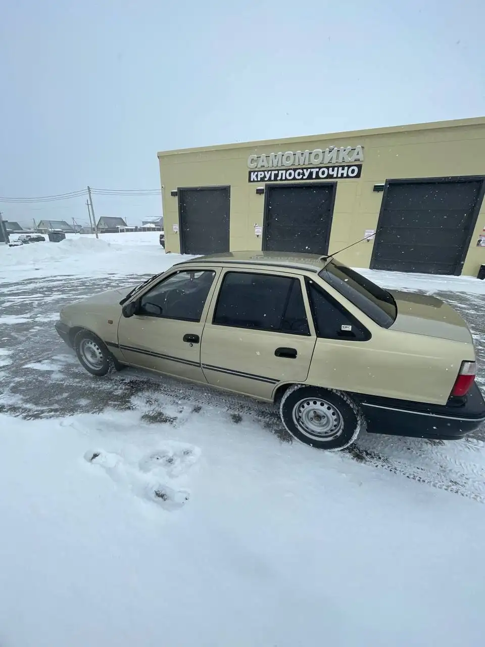 Продажа автомобиля на полном ходу - Авто в Неизвестно