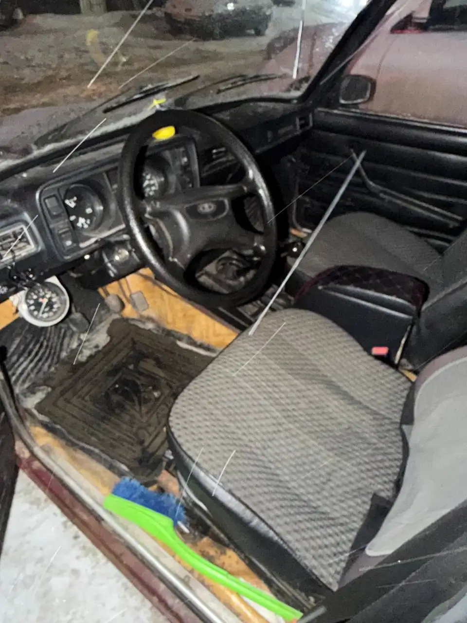 Продам ВАЗ 2105 2000 г.в. - Легковые автомобили (Авто) в Неизвестно