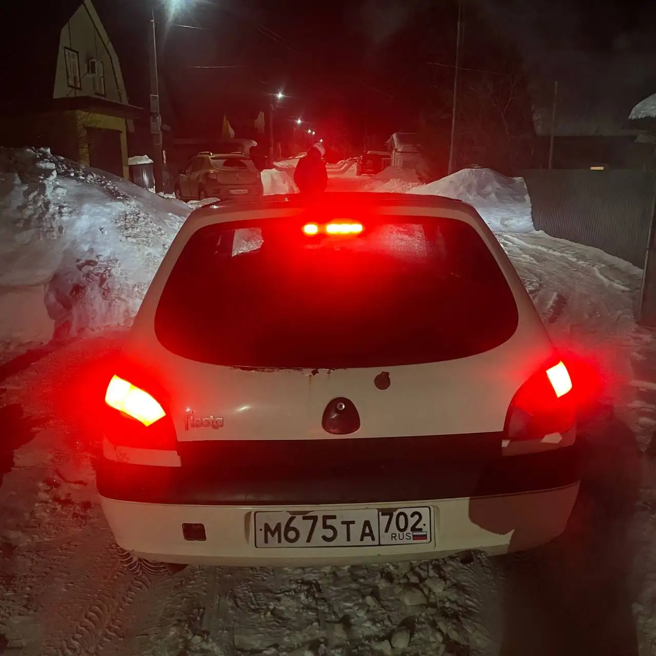 Ford Fiesta 2000 года - Авто в Неизвестно